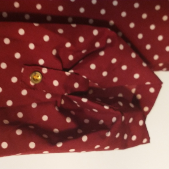 Dark red polka dot blouse with roll sleeve and pleating, 1x - Picture 4 of 4